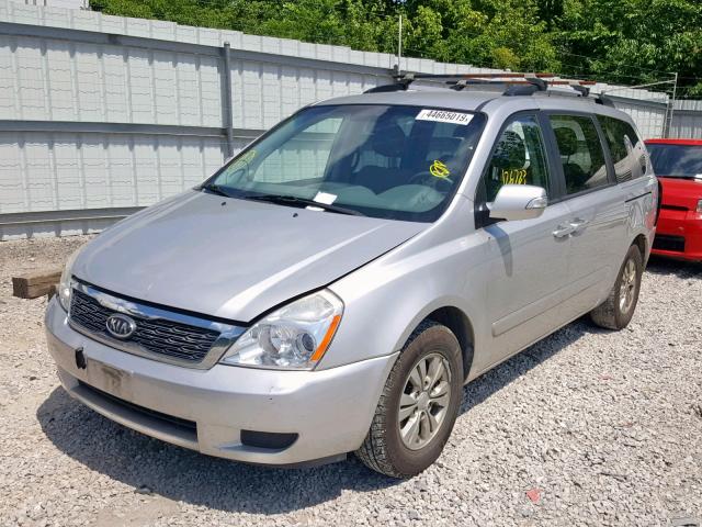 KNDMG4C72C6445662 - 2012 KIA SEDONA LX SILVER photo 2