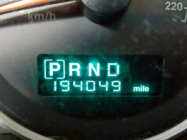 1J8HG58226C141802 - 2006 JEEP COMMANDER GRAY photo 8