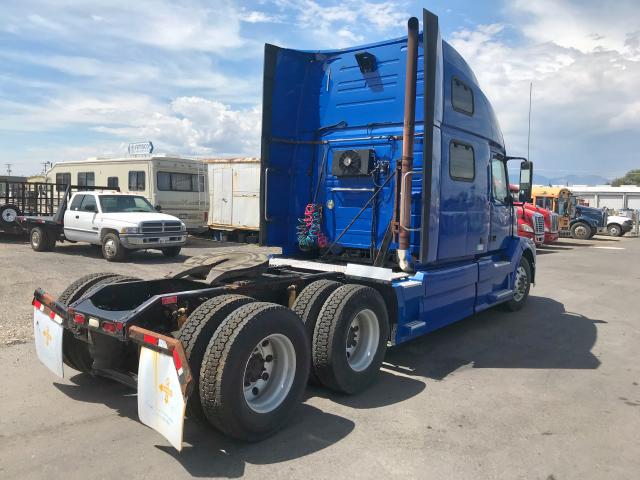 4V4NC9TH58N261579 - 2008 VOLVO VN VNL BLUE photo 3