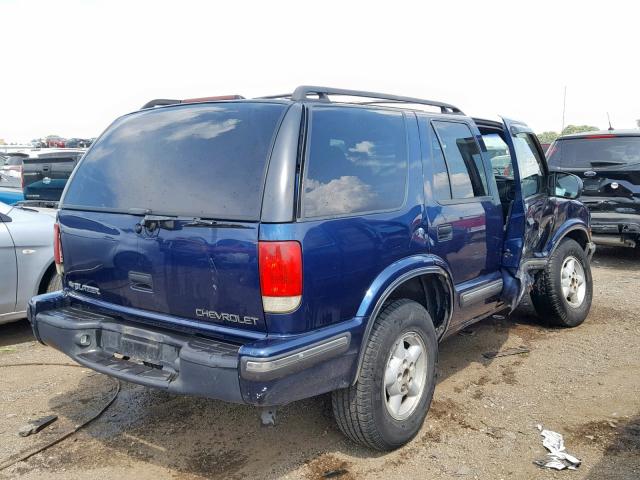 1GNDT13WXX2107402 - 1999 CHEVROLET BLAZER BLUE photo 4