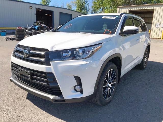 5TDJZRFH0JS552768 - 2018 TOYOTA HIGHLANDER WHITE photo 2