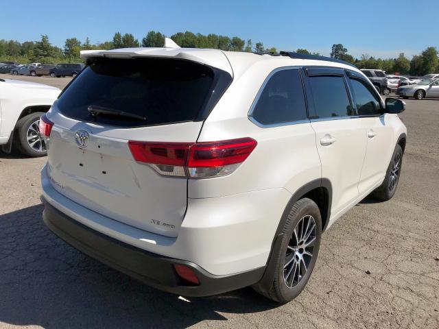 5TDJZRFH0JS552768 - 2018 TOYOTA HIGHLANDER WHITE photo 4