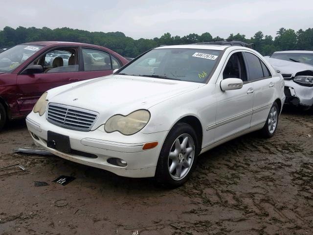 WDBRF64J92F175437 - 2002 MERCEDES-BENZ C 320 WHITE photo 2