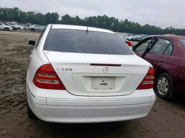 WDBRF64J92F175437 - 2002 MERCEDES-BENZ C 320 WHITE photo 9