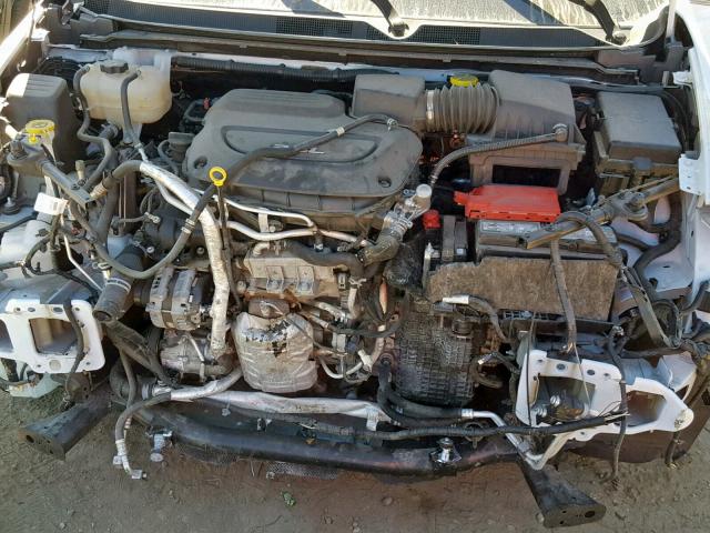 2C4RC1GG5JR141242 - 2018 CHRYSLER PACIFICA L WHITE photo 7