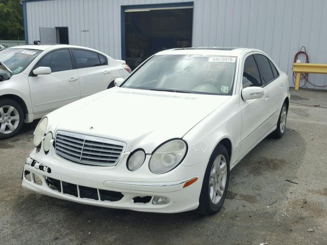 WDBUF65J73A232631 - 2003 MERCEDES-BENZ E 320 WHITE photo 2