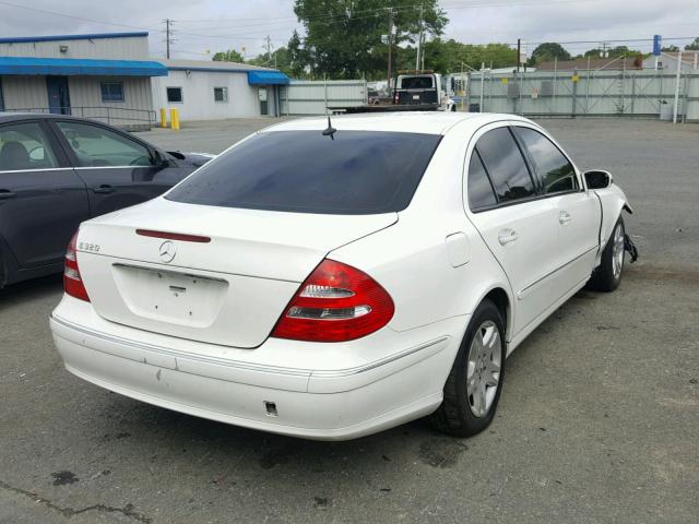 WDBUF65J73A232631 - 2003 MERCEDES-BENZ E 320 WHITE photo 4