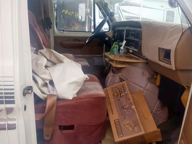 1FDKE30G1LHA87398 - 1990 FORD MOTORHOME WHITE photo 5