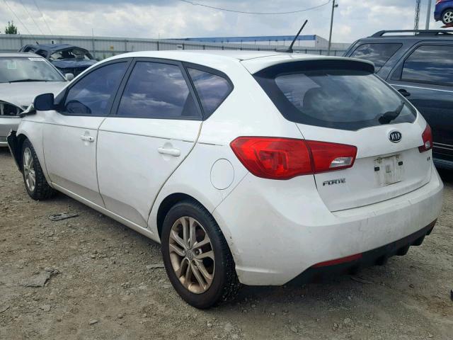 KNAFU5A21C5529165 - 2012 KIA FORTE EX WHITE photo 3