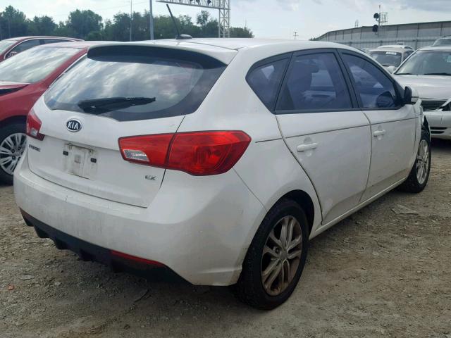 KNAFU5A21C5529165 - 2012 KIA FORTE EX WHITE photo 4