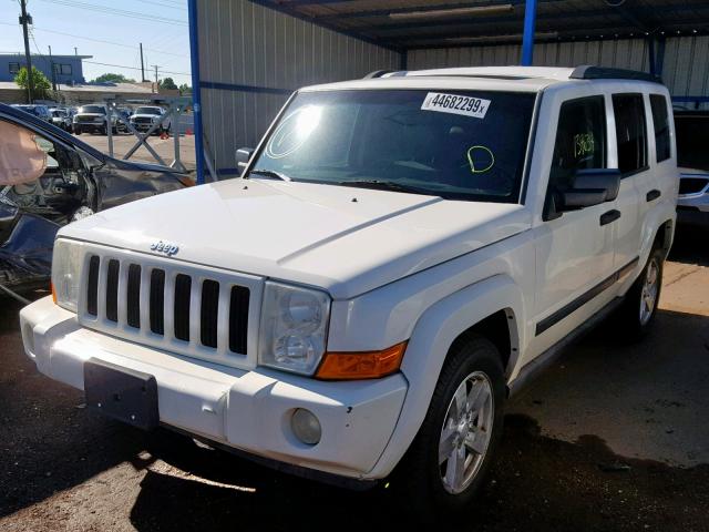 1J8HG48K66C198241 - 2006 JEEP COMMANDER WHITE photo 2
