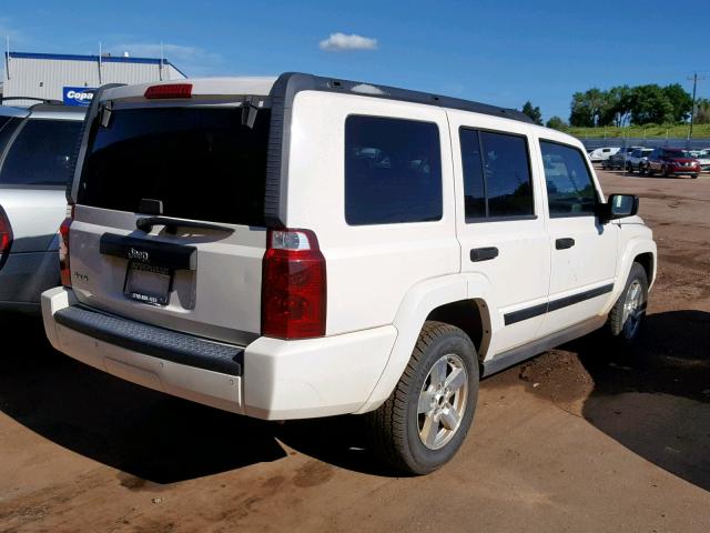 1J8HG48K66C198241 - 2006 JEEP COMMANDER WHITE photo 4