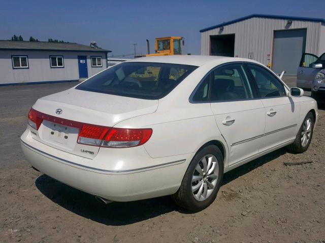 KMHFC46F66A113468 - 2006 HYUNDAI AZERA SE WHITE photo 4