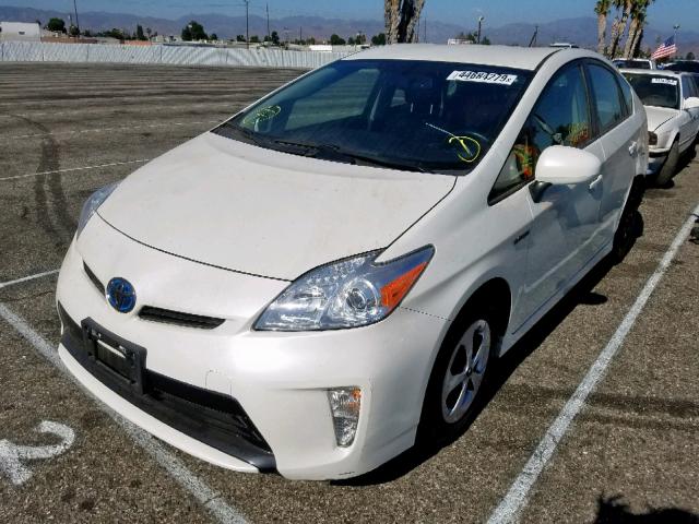 JTDKN3DU3F0420367 - 2015 TOYOTA PRIUS WHITE photo 2