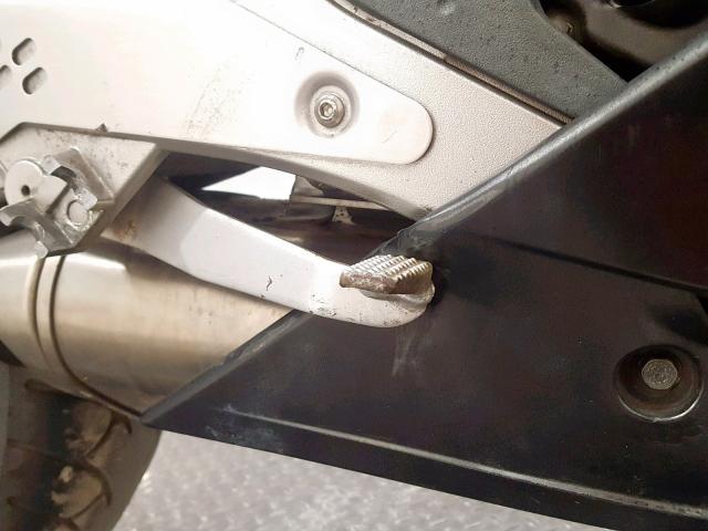 JKAEXEC189DA23757 - 2009 KAWASAKI EX650 C 红色 照片 10