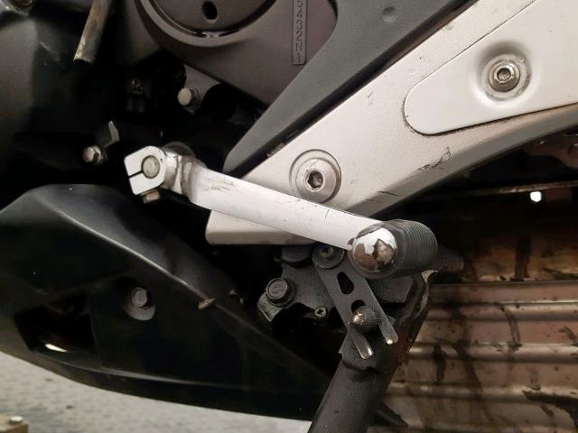 JKAEXEC189DA23757 - 2009 KAWASAKI EX650 C 红色 照片 12