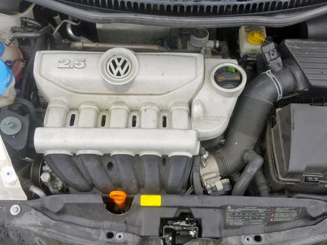 3VWRW31C69M504348 - 2009 VOLKSWAGEN NEW BEETLE Weiß Foto 7