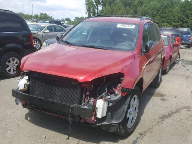 2T3ZF4DV6CW143067 - 2012 TOYOTA RAV4 Rot Foto 2