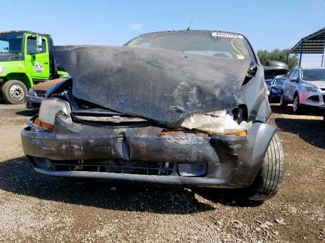 KL1TD566X6B558257 - 2006 CHEVROLET AVEO BASE შავი ფოტო 9