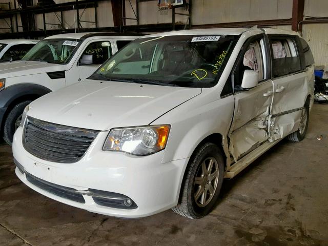 2A4RR5DG4BR618491 - 2011 CHRYSLER TOWN & COU WHITE photo 2