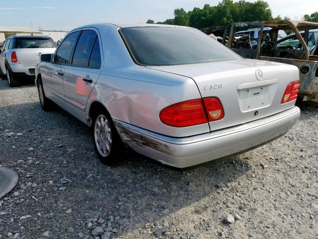 WDBJF65H7XA916441 - 1999 MERCEDES-BENZ E 320 SILVER photo 3