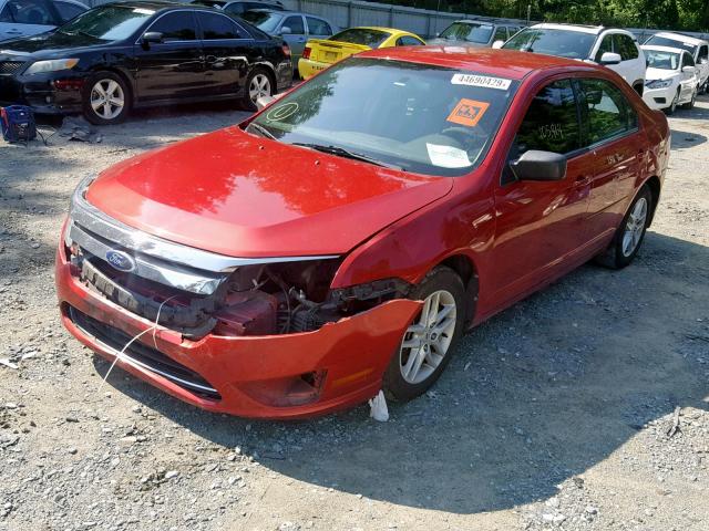 3FAHP0GAXBR261285 - 2011 FORD FUSION S RED photo 2