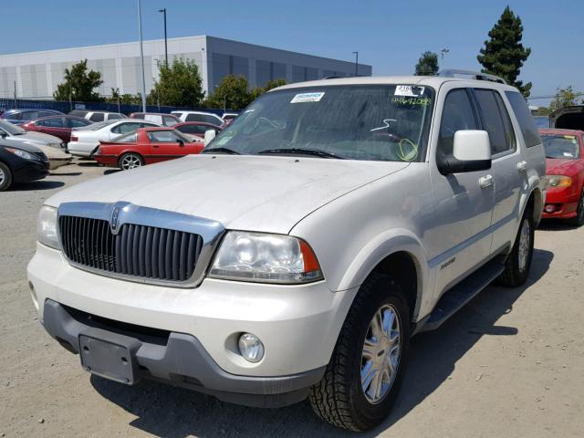 5LMEU68H74ZJ13266 - 2004 LINCOLN AVIATOR 白色 照片 2