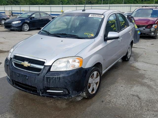 KL1TD56E79B632259 - 2009 CHEVROLET AVEO LS SILVER photo 2