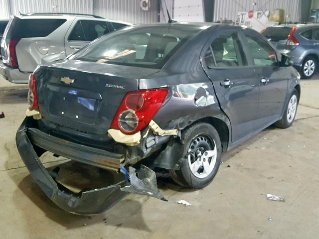 1G1JA5SG9D4178411 - 2013 CHEVROLET SONIC LS 石墨色 照片 4