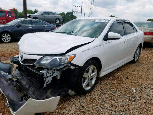 4T1BF1FK3CU156371 - 2012 TOYOTA CAMRY BASE WHITE photo 2