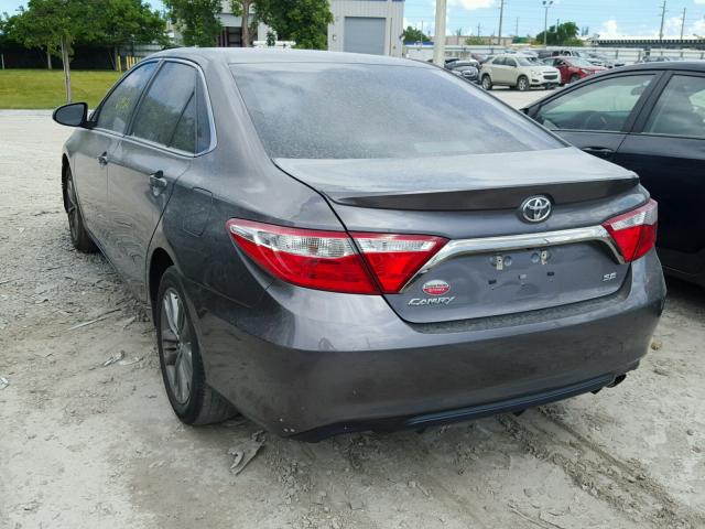 4T1BF1FK9GU602190 - 2016 TOYOTA CAMRY LE GRAY photo 3
