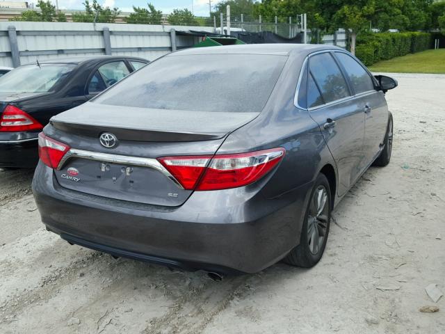 4T1BF1FK9GU602190 - 2016 TOYOTA CAMRY LE GRAY photo 4