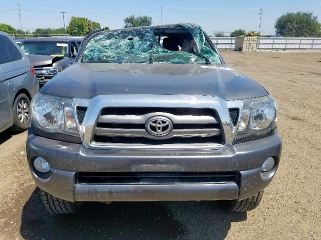 5TETU4GN8AZ679219 - 2010 TOYOTA TACOMA PRE GRAY photo 9