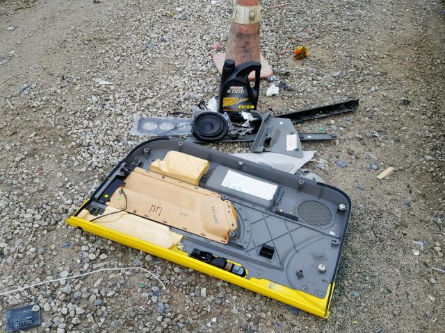 3VWCB21C02M458727 - 2002 VOLKSWAGEN NEW BEETLE 黄色 照片 9