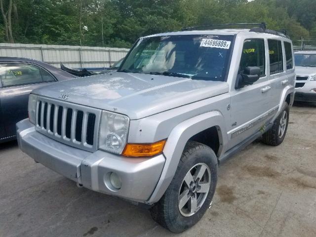 1J8HG48N76C280232 - 2006 JEEP COMMANDER SILVER photo 2