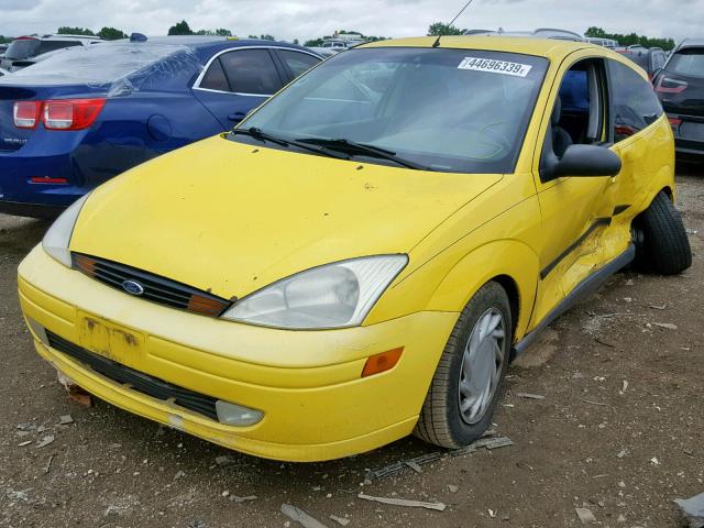 3FAFP31381R129532 - 2001 FORD FOCUS ZX3 YELLOW photo 2