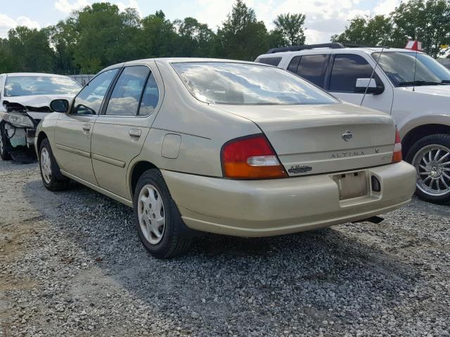 1N4DL01D7XC226755 - 1999 NISSAN ALTIMA XE GOLD photo 3