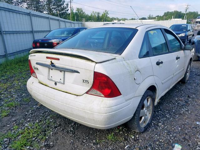 1FAFP38302W291644 - 2002 FORD FOCUS ZTS WHITE photo 4