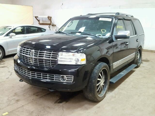 5LMFU27528LJ04617 - 2008 LINCOLN NAVIGATOR Қара фото 2