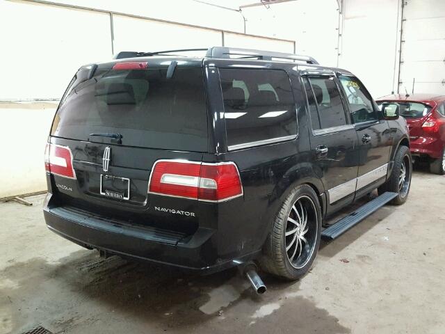 5LMFU27528LJ04617 - 2008 LINCOLN NAVIGATOR Қара фото 4