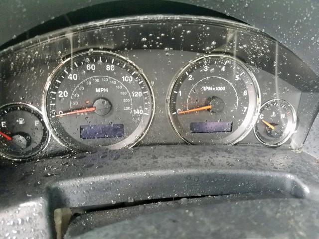 1J8HG58N76C179200 - 2006 JEEP COMMANDER GREEN photo 8