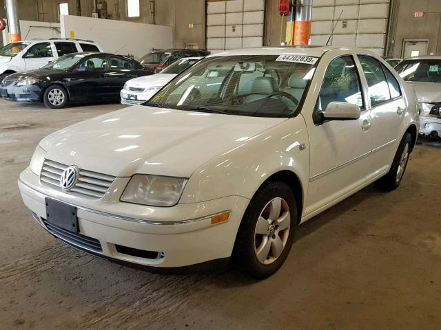 3VWSE69M74M098396 - 2004 VOLKSWAGEN JETTA GLS WHITE photo 2