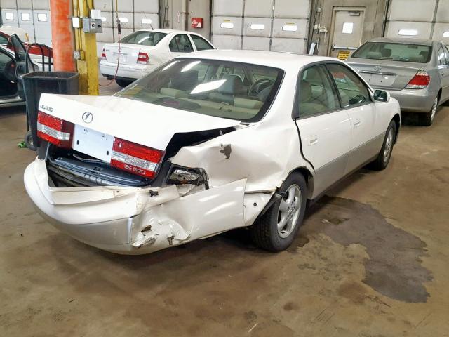 JT8BF28G9Y0238265 - 2000 LEXUS ES 300 WHITE photo 4