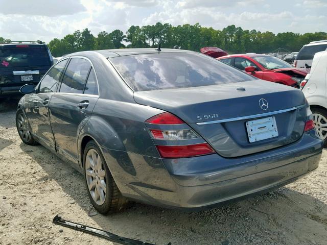 WDDNG71X57A065524 - 2007 MERCEDES-BENZ S 550 GRAY photo 3