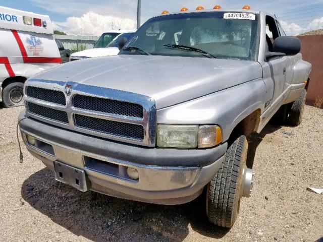 1B7MF33661J604794 - 2001 DODGE RAM 3500 SILVER photo 2