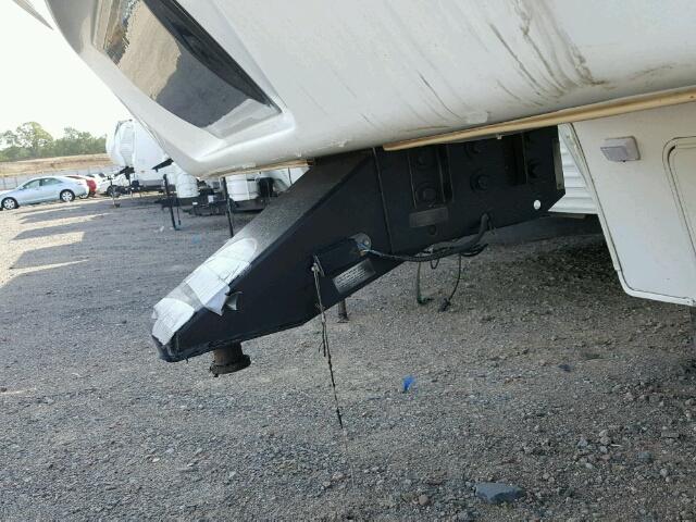 4YDF3502874700798 - 2007 KEYSTONE MONTANA WHITE photo 7