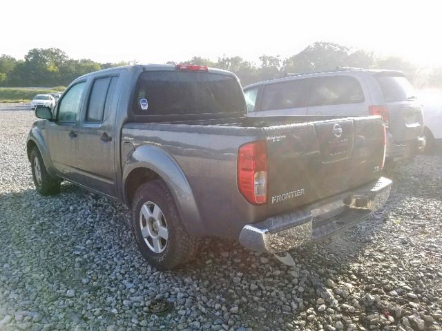 1N6AD07U46C454452 - 2006 NISSAN FRONTIER C GRAY photo 3