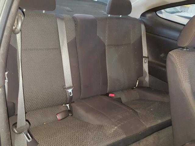 1G2AL15F277407032 - 2007 PONTIAC G5 WHITE photo 6