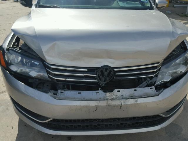 1VWAP7A3XCC054942 - 2012 VOLKSWAGEN PASSAT S SILVER photo 9