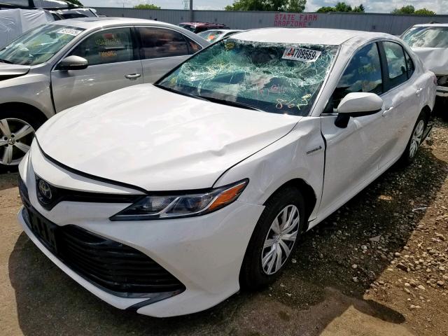 4T1B31HK0JU505697 - 2018 TOYOTA CAMRY LE WHITE photo 2